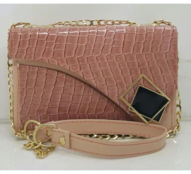 Pink crocodile-pattern shoulder handbag with gold chain strap